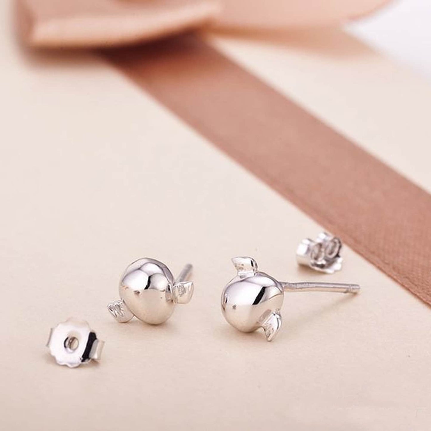 925 Sterling Silver Mini Flying Egg Stud Earrings