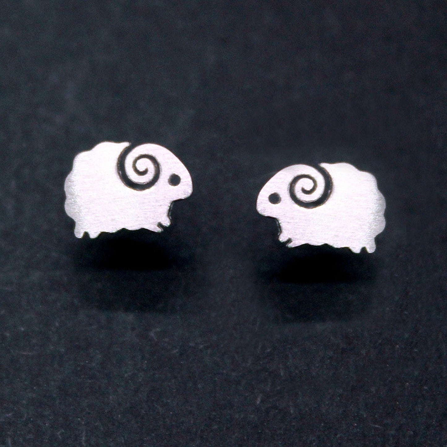 925 Sterling Silver Sheep Lamb Stud Earrings hopping lamb animal lover jewellery