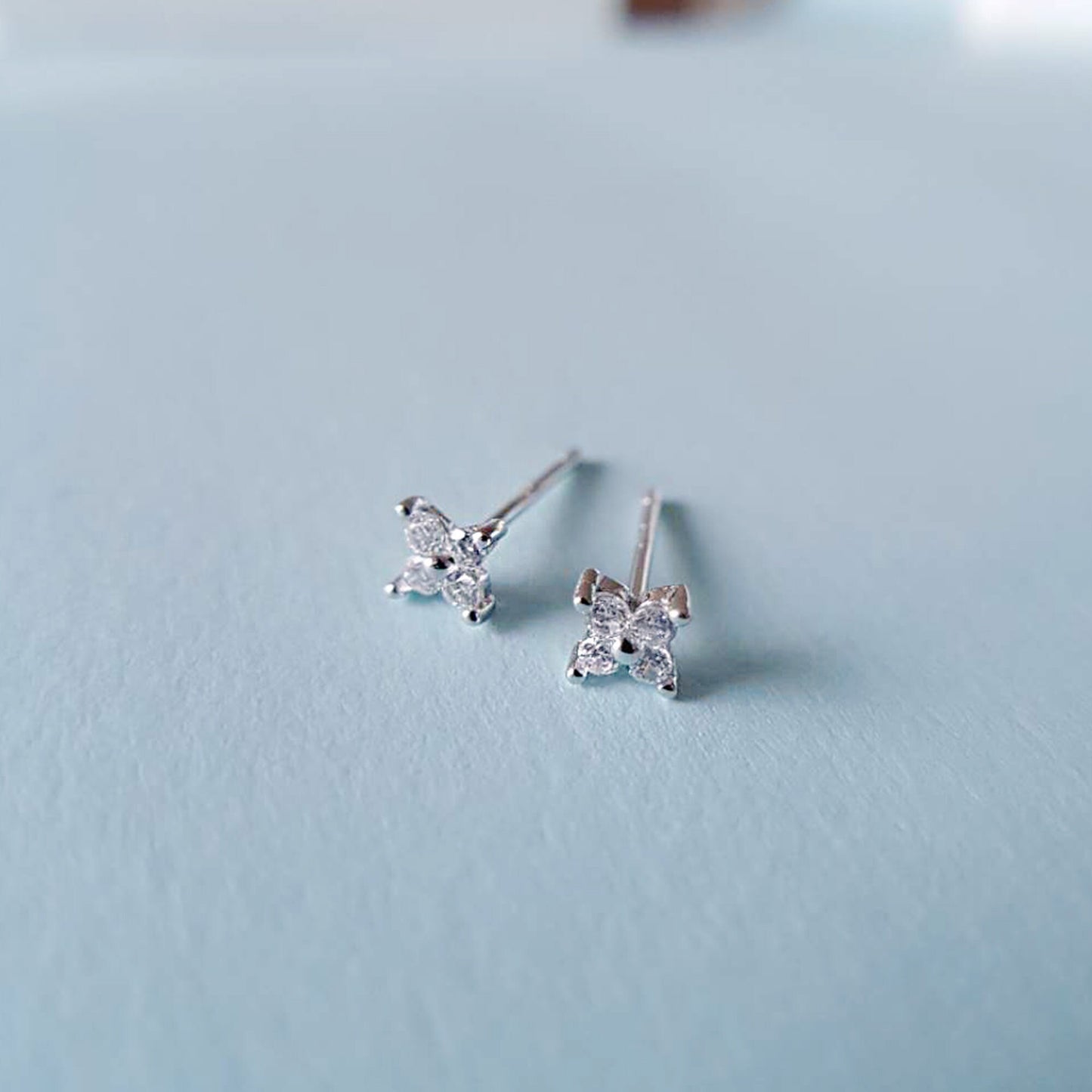 Tiny Mini Small 18k Sterling Silver Flower Studs Earrings Sleep in Diamante Crystal Clover Studs Mini stacking Wish Star Second Piercing