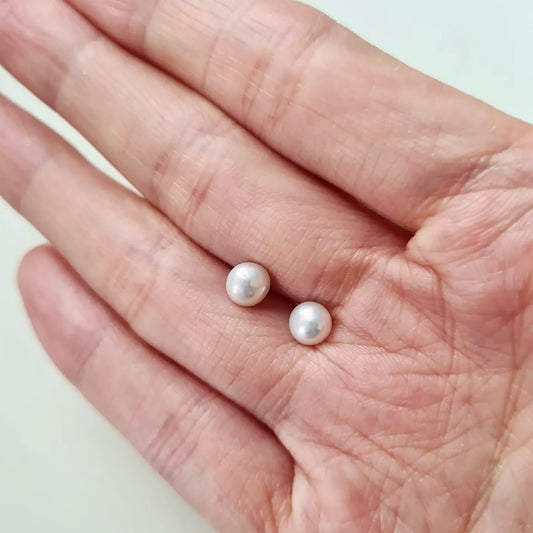 Sterling silver ivory white small pearl stud earrings