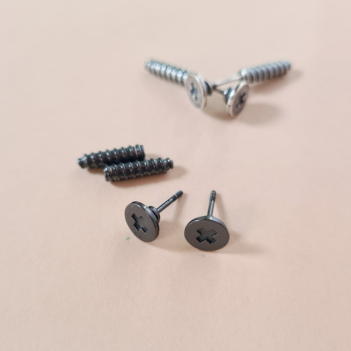 925 sterling silver Hardware Screw Stud Earrings in Black and Antique Silver Screw-on Piercing