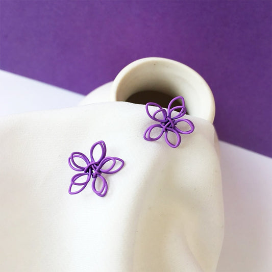 3D Wired Purple Daisy Flower Studs Earrings Sterling Silver Ear Posts Knitted Knots