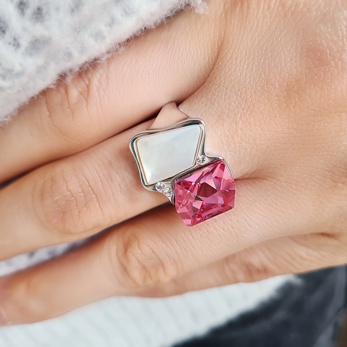 Striking Dark Fuchsia Pink Geometric Mother Shell Pearl  Crystal Cocktail Ring Fluid