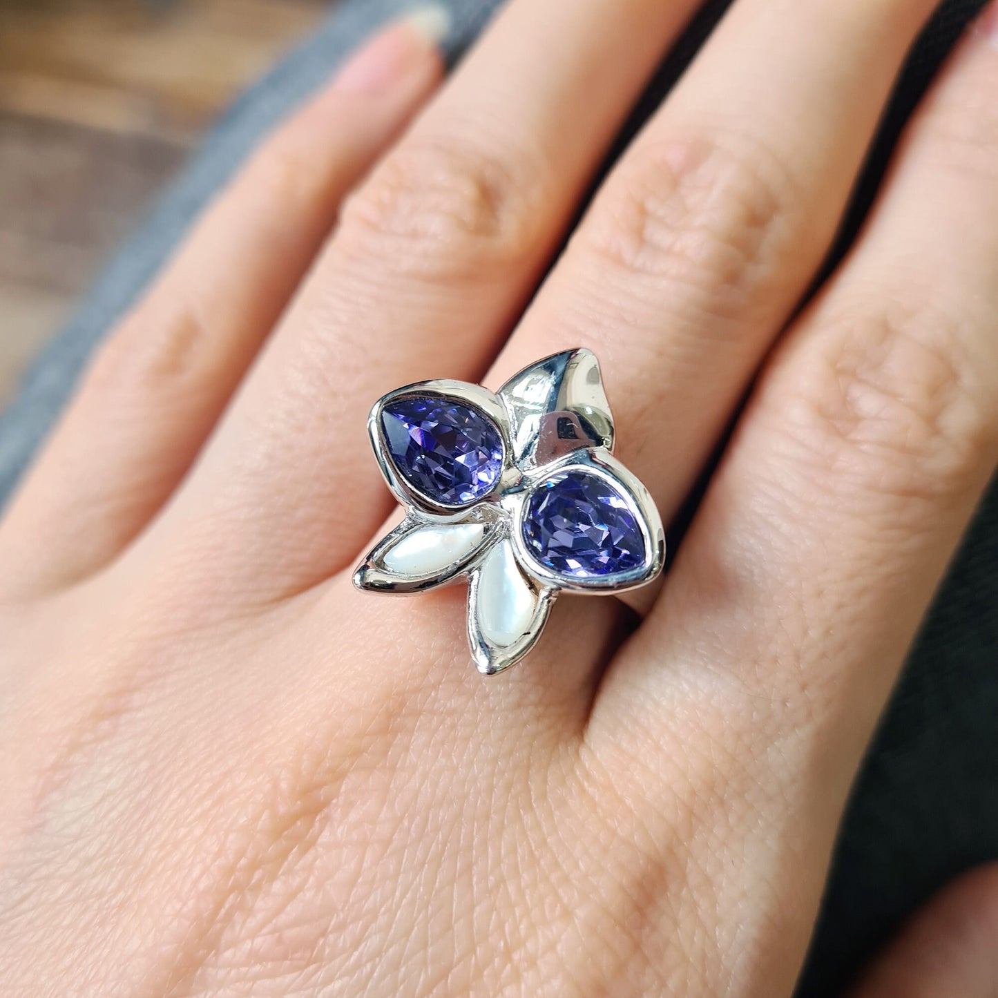 Striking Dark Purple Mother Shell Pearl Flower Statement Crystal Cocktail Ring