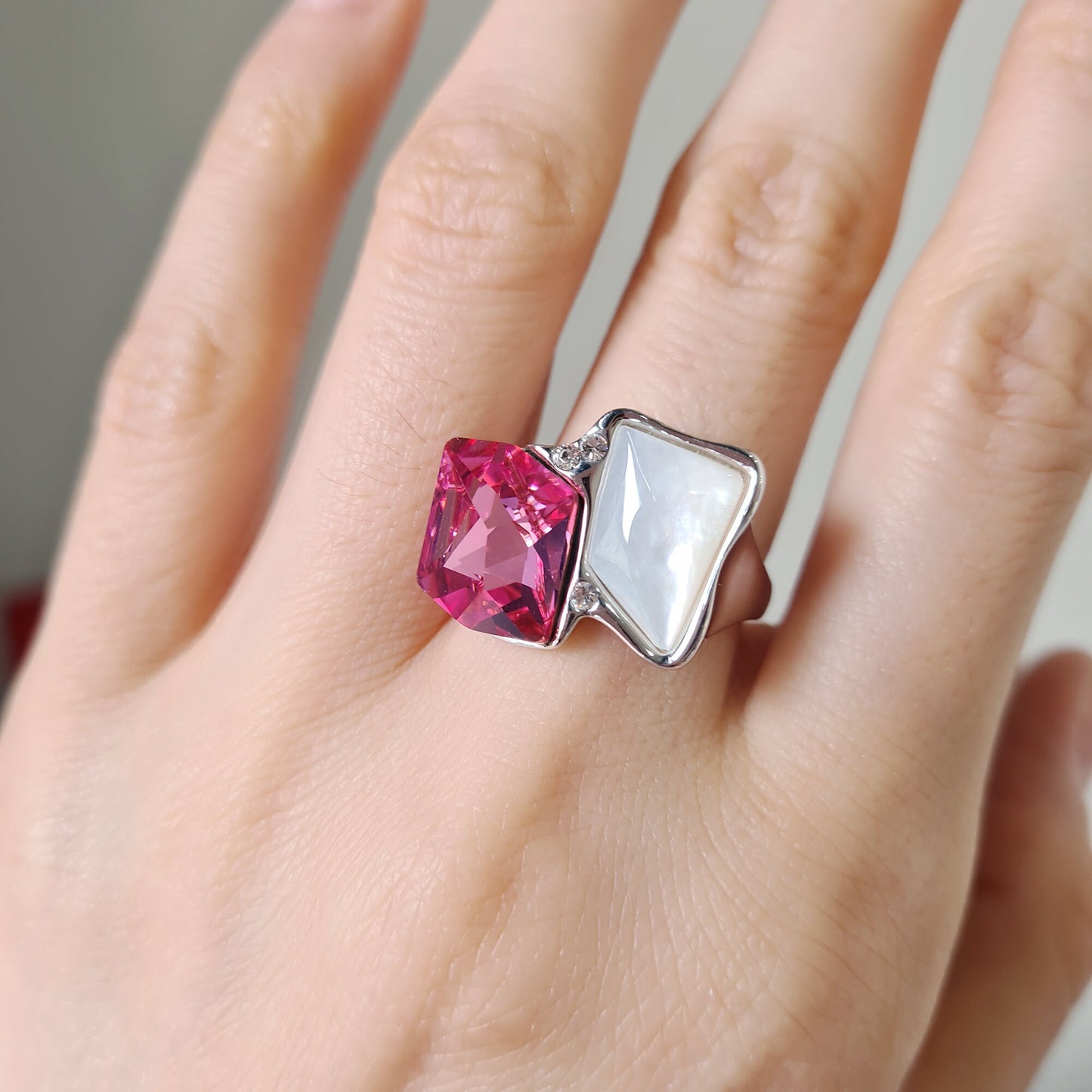 Striking Dark Fuchsia Pink Geometric Mother Shell Pearl  Crystal Cocktail Ring Fluid