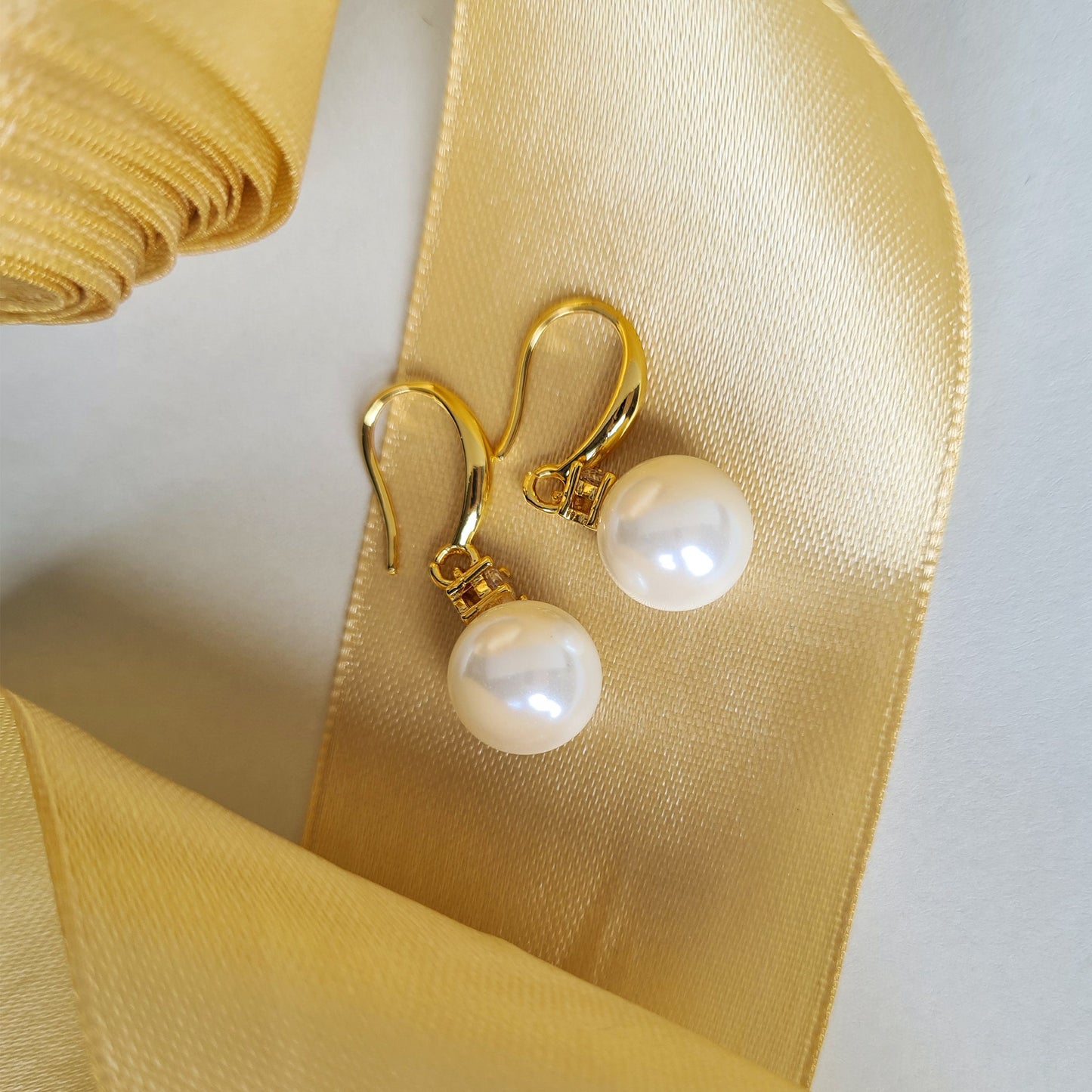 Classic Gold Plated Big Faux Round Pearl Drop Earrings with diamante  Wedding Accessories Bridal Earrings